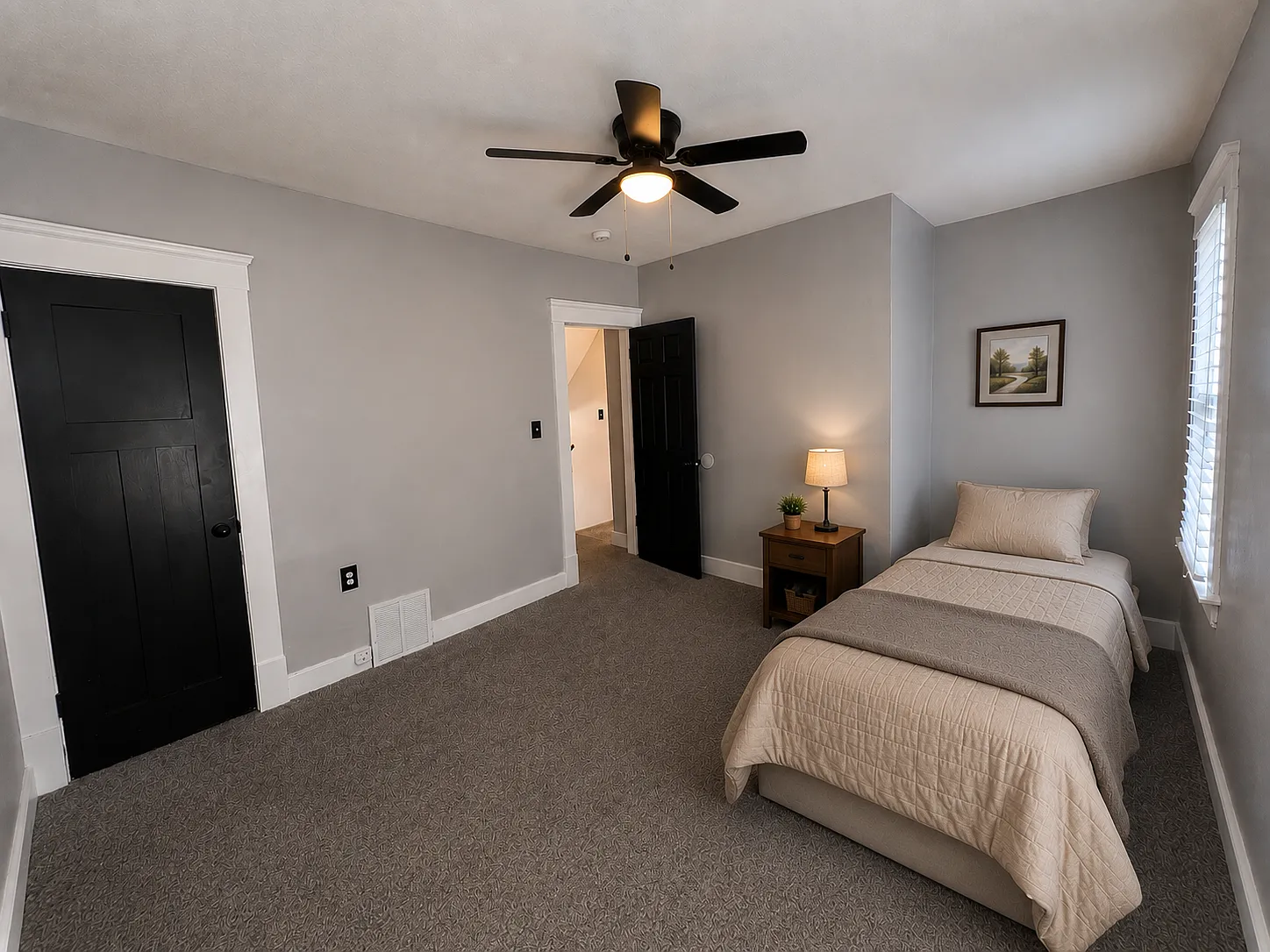 5 bed, $650 — Photo 1