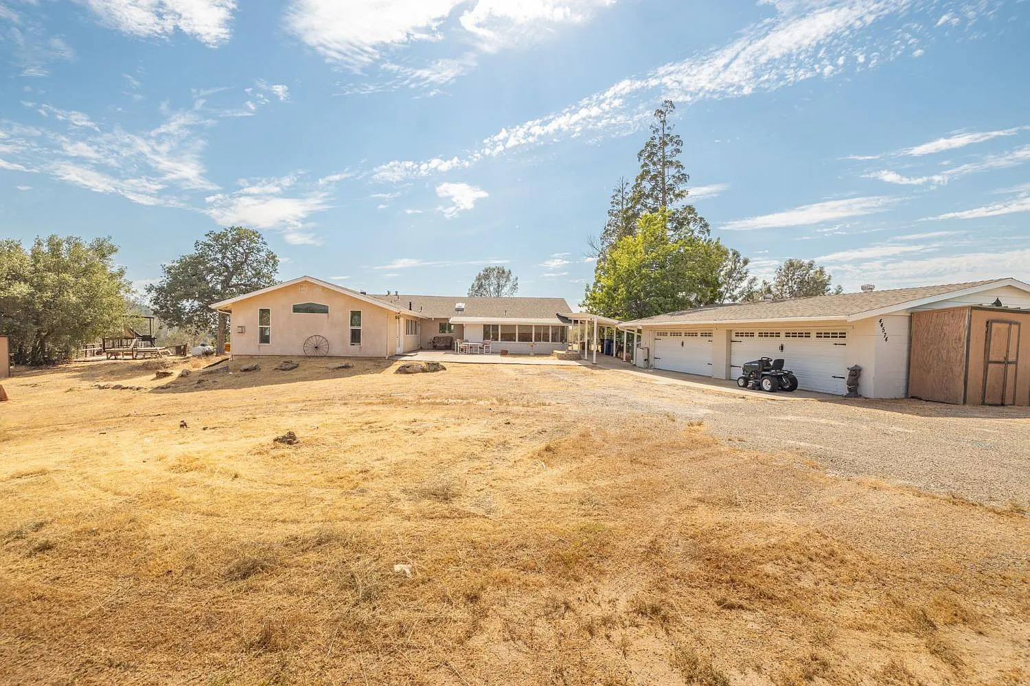 44574 Trabuco Rd photo 1