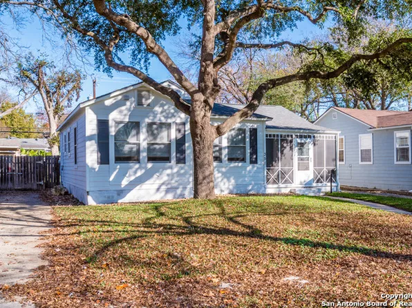351 Redwood St, Alamo Heights, TX 78209