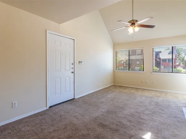 9831 Walnut St APT P211, Dallas, TX 75243