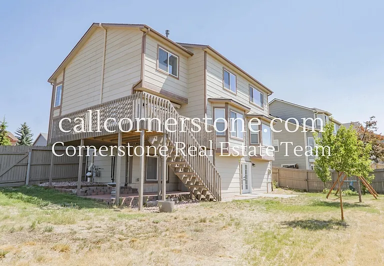 4735 Malcom Ct — Photo 28
