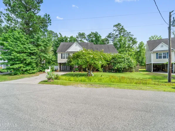 437 Motts Creek Road, Wilmington, NC 28412