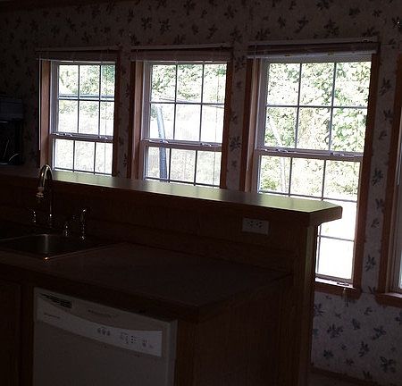 5th image of 143 Mountain Meadows Dr