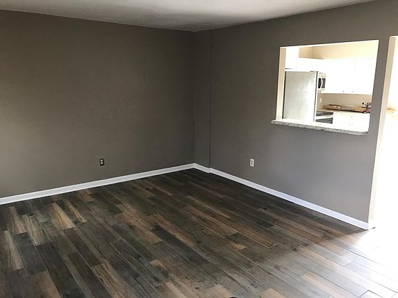 3rd image of 5200 Magnolia Pl