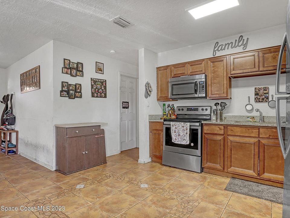 1st image of 2463 Leewood Blvd