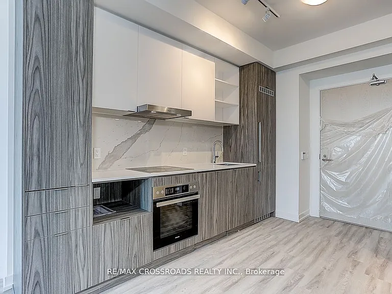 55 Cooper St #6906 — Photo 13