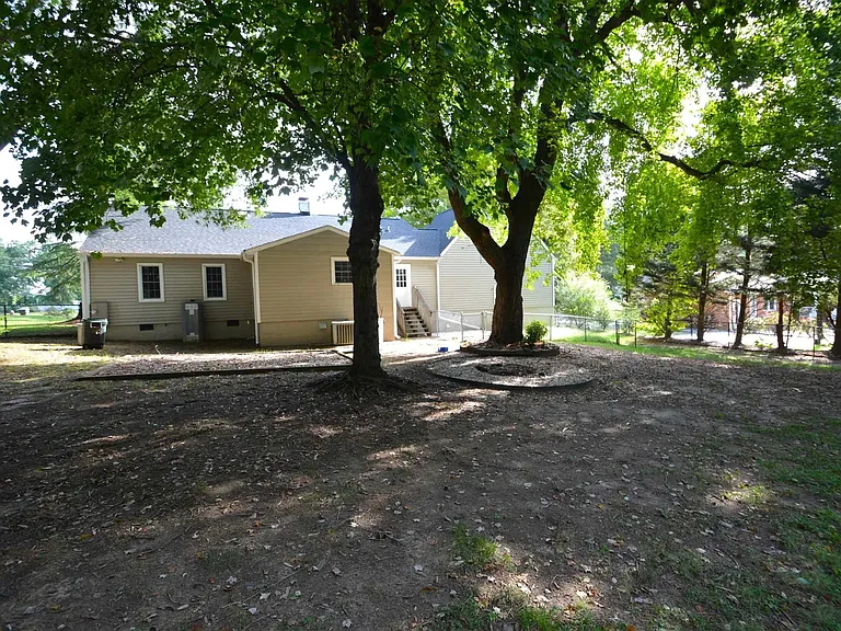 2614 Saddle Club Rd — Photo 5