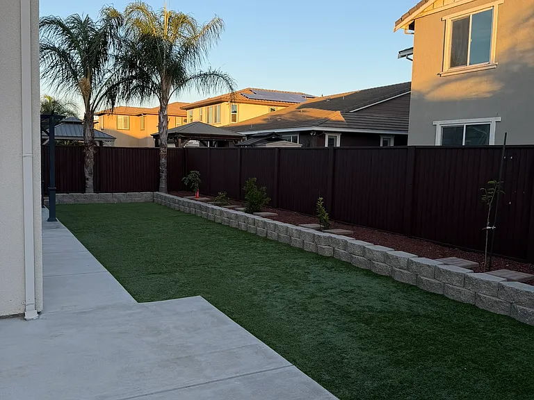 809 Bluestone Dr — Photo 5
