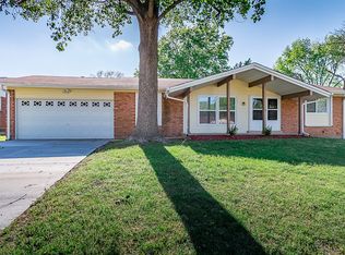 2825 Wellington Dr, Florissant, MO 63033