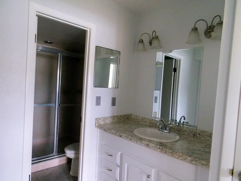 2839 NE 3rd St #106 — Photo 3