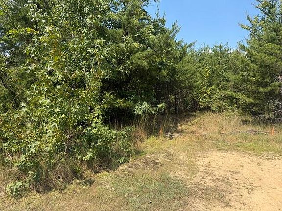 2nd image of 152 County Road 971