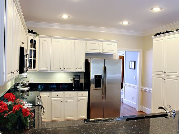 4th image of 307 Great Smokey Mountain Dr