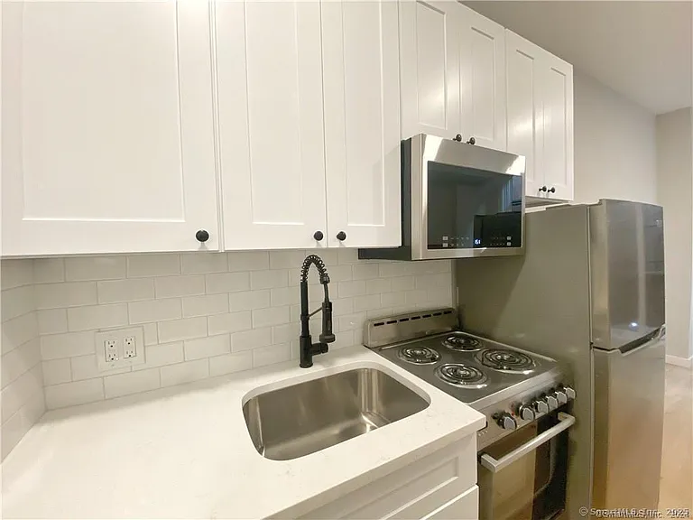51 Wall St #1 — Photo 3