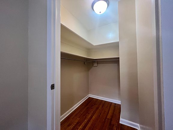 3rd image of 88-25 Parsons Blvd #4