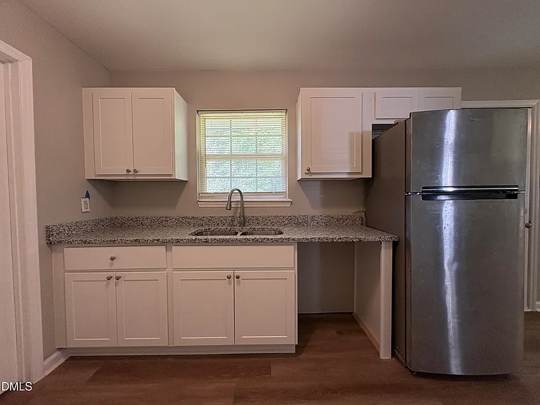 1704 Sundial Pl — Photo 7