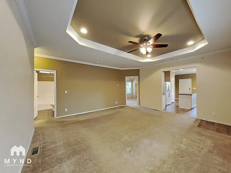 706 Iowa St — Photo 4