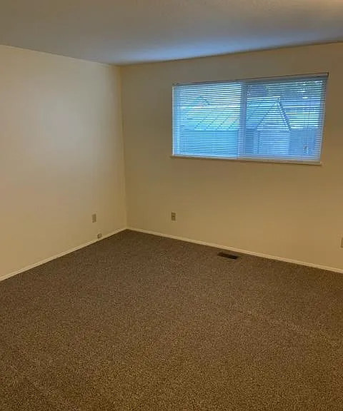13229 Clairmont Way — Photo 9