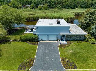 46 Roosevelt Blvd, East Patchogue, NY 11772