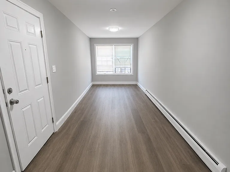 199 Governor St #2 — Photo 3