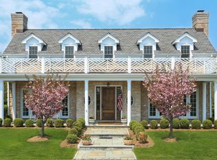 5 Cherry Lawn Blvd, New Rochelle, NY 10804