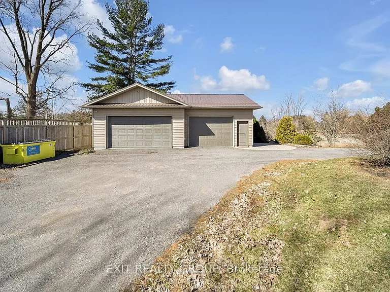1531 Foxboro Stirling Rd — Photo 36