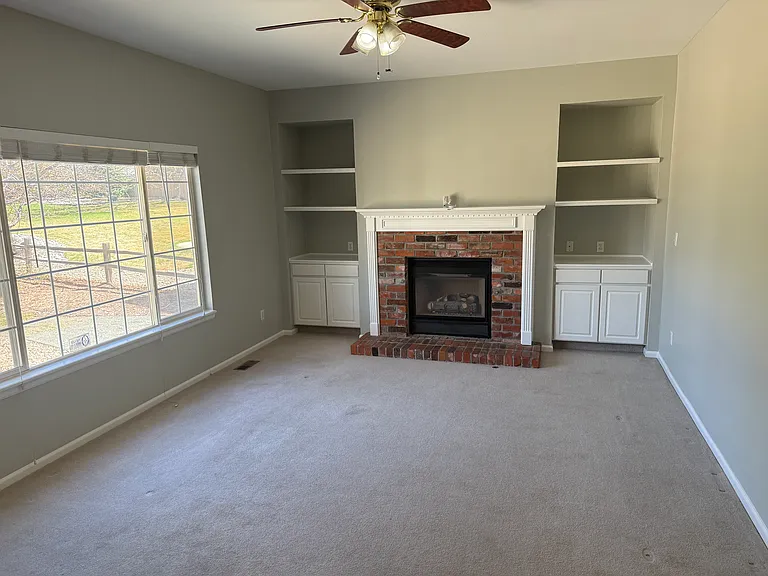 Golden Eagle Dr — Photo 6