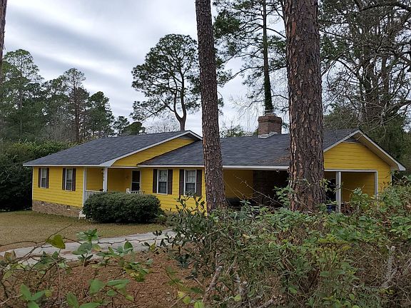 2nd image of 180 S Circle Dr