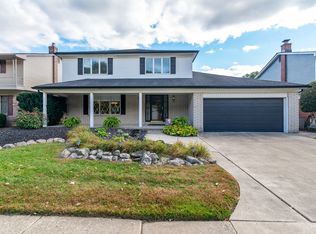 43133 Arlington Rd, Canton, MI 48187