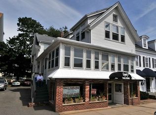 208 Humphrey St #3, Swampscott, MA 01907
