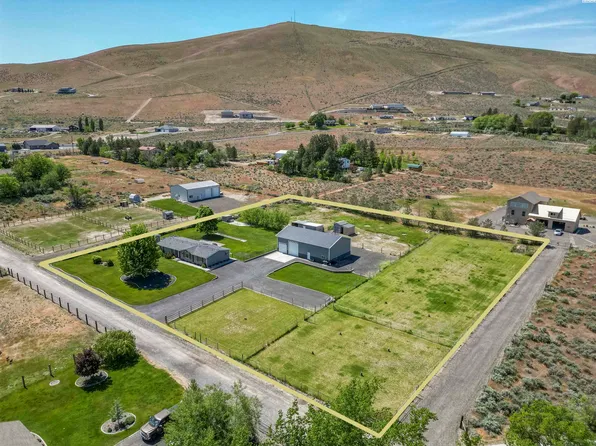 57404 N 385th Pr NE, Benton City, WA 99320