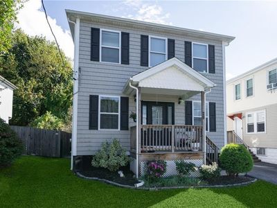 28 Mink Rd, Providence, RI, 02908