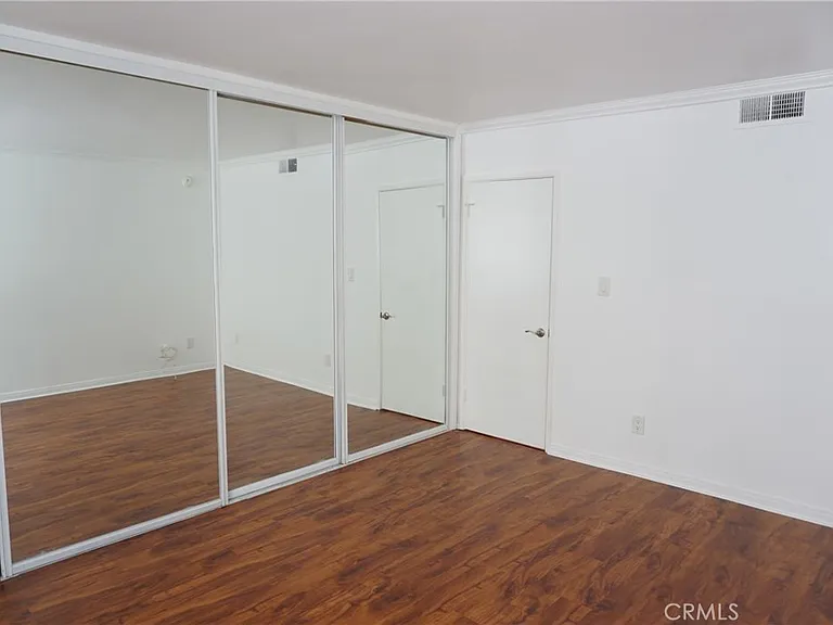 4610 Densmore Ave #20 — Photo 22