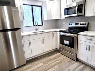 260 Sheep Pasture Rd #1, East Setauket, NY 11733