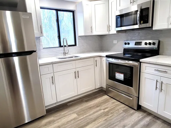 (undisclosed Address), East Setauket, NY 11733