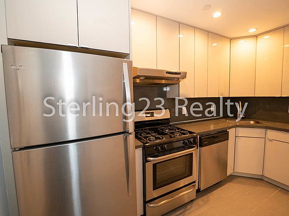5th image of 25-35 38th St #A1