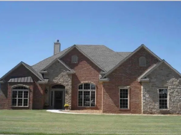 1403 Dana Dr, Blackwell, OK 74631