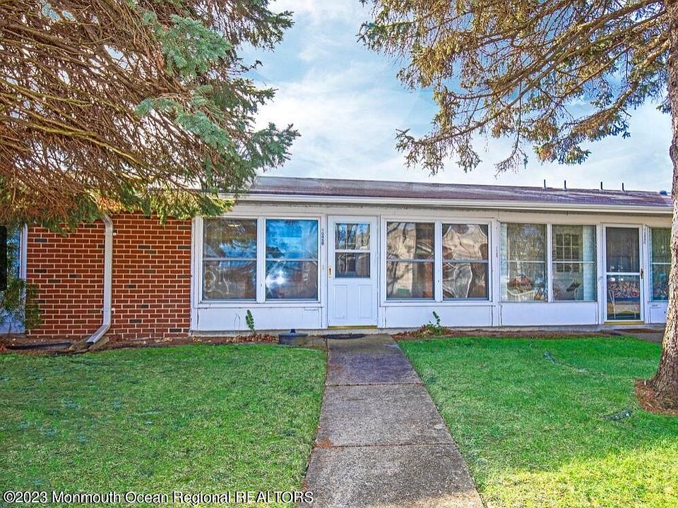 1st image of 1245B Hamilton Court