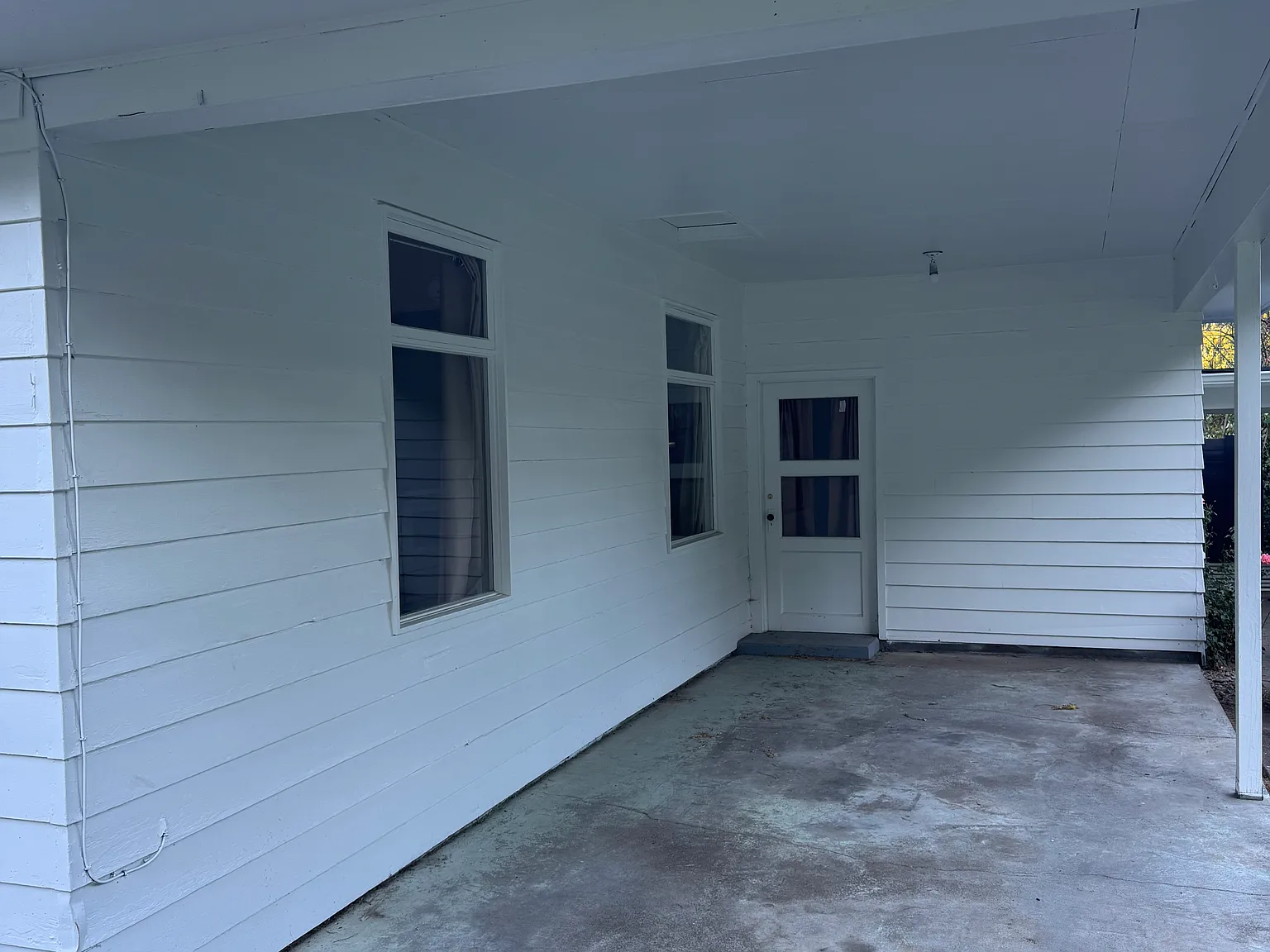 2 bed, 900 sqft, $2,100 — Photo 3