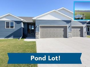 5792 66th St S, Fargo, ND 58104