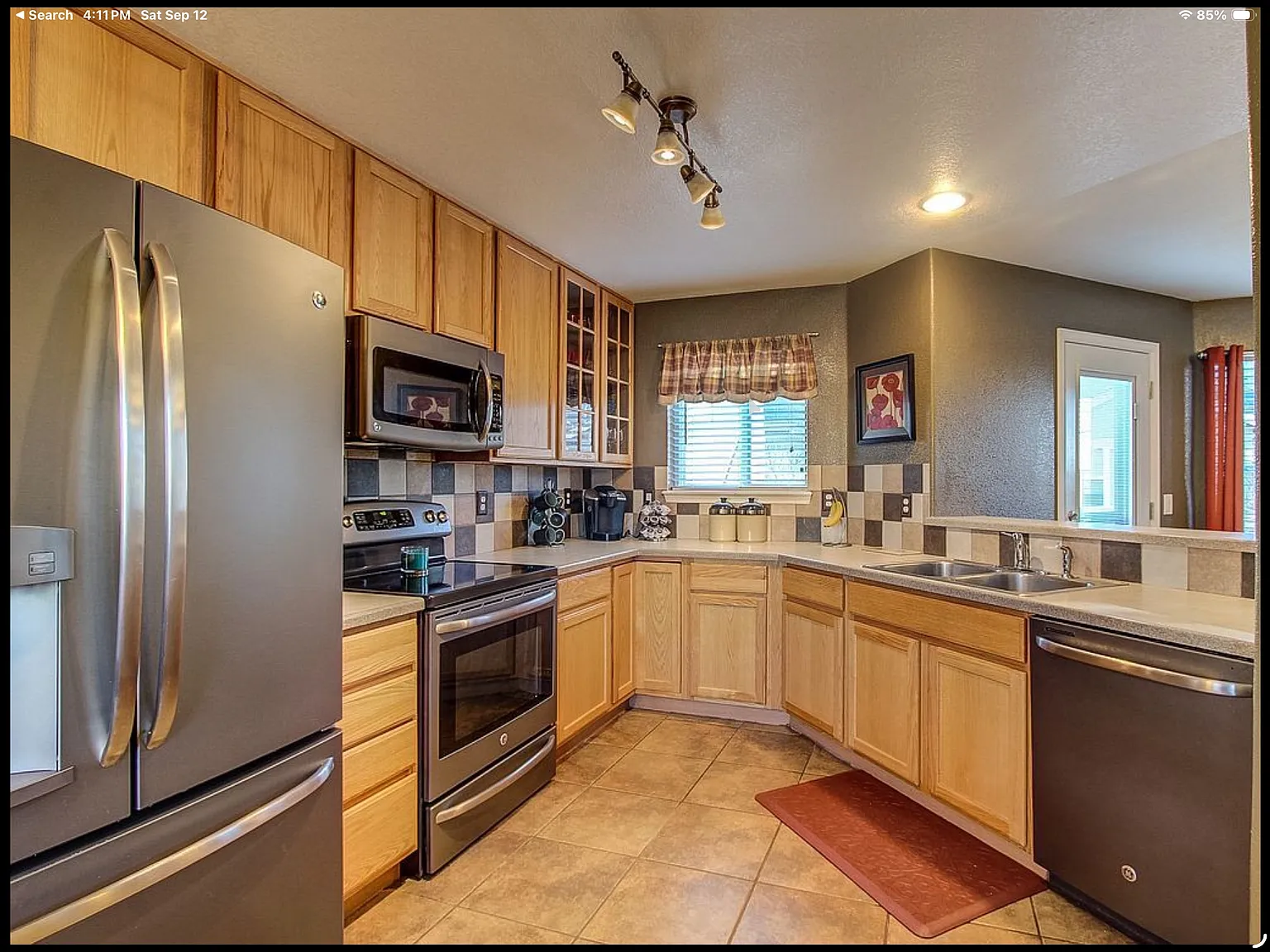 3 bed, 2.5 bath, 2429 sqft, $3,000 — Photo 3