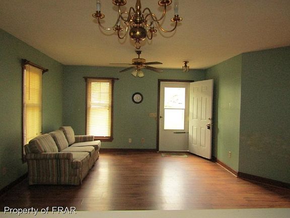 4th image of 1921 Meadowbrook St