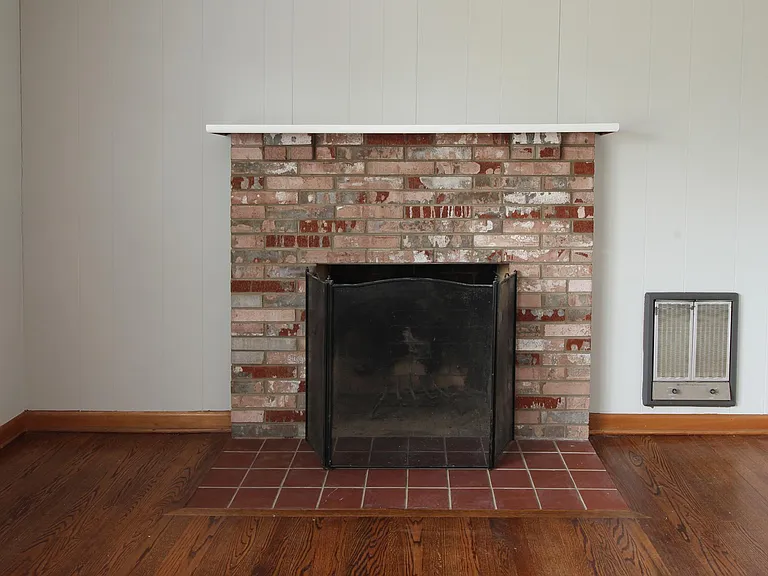 7101 Rollins Rd — Photo 9