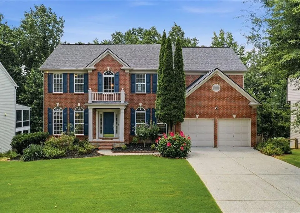 770 Glastonbury Ct
