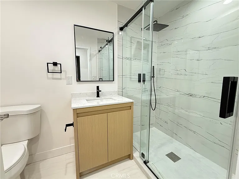 9132 Balcom Ave — Photo 11