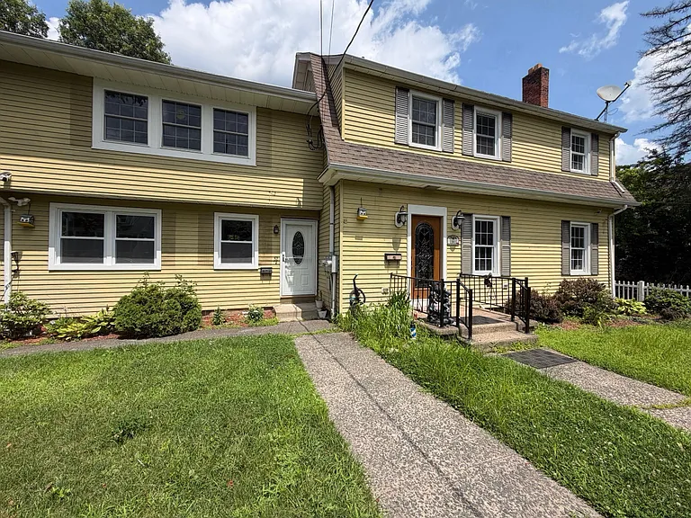 52-54 Carmel St — Photo 2