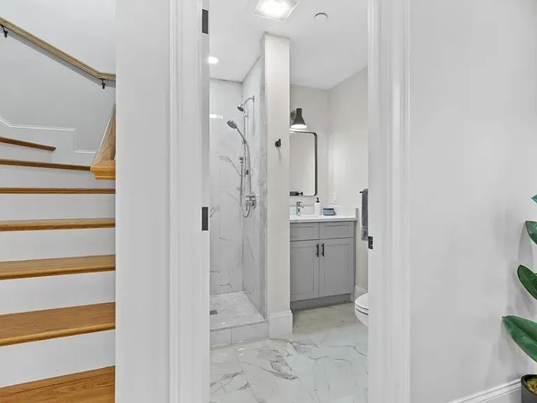 85 White St #2B — Photo 9