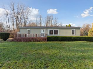 5499 Rensselear Dr, Lapeer, MI 48446