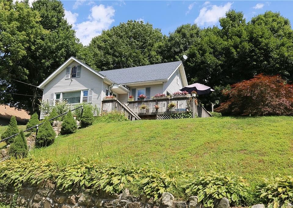 1st image of 54 Lake Dr