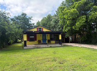 506 Ruddy St, Lockhart, TX 78644
