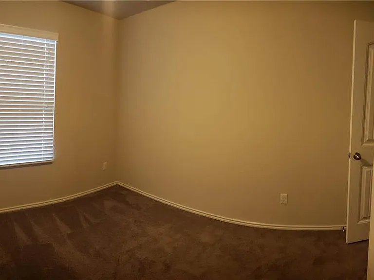 19312 Elk Horn Dr — Photo 12